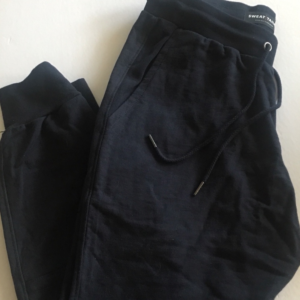 Dark blue jogger/sweat pants